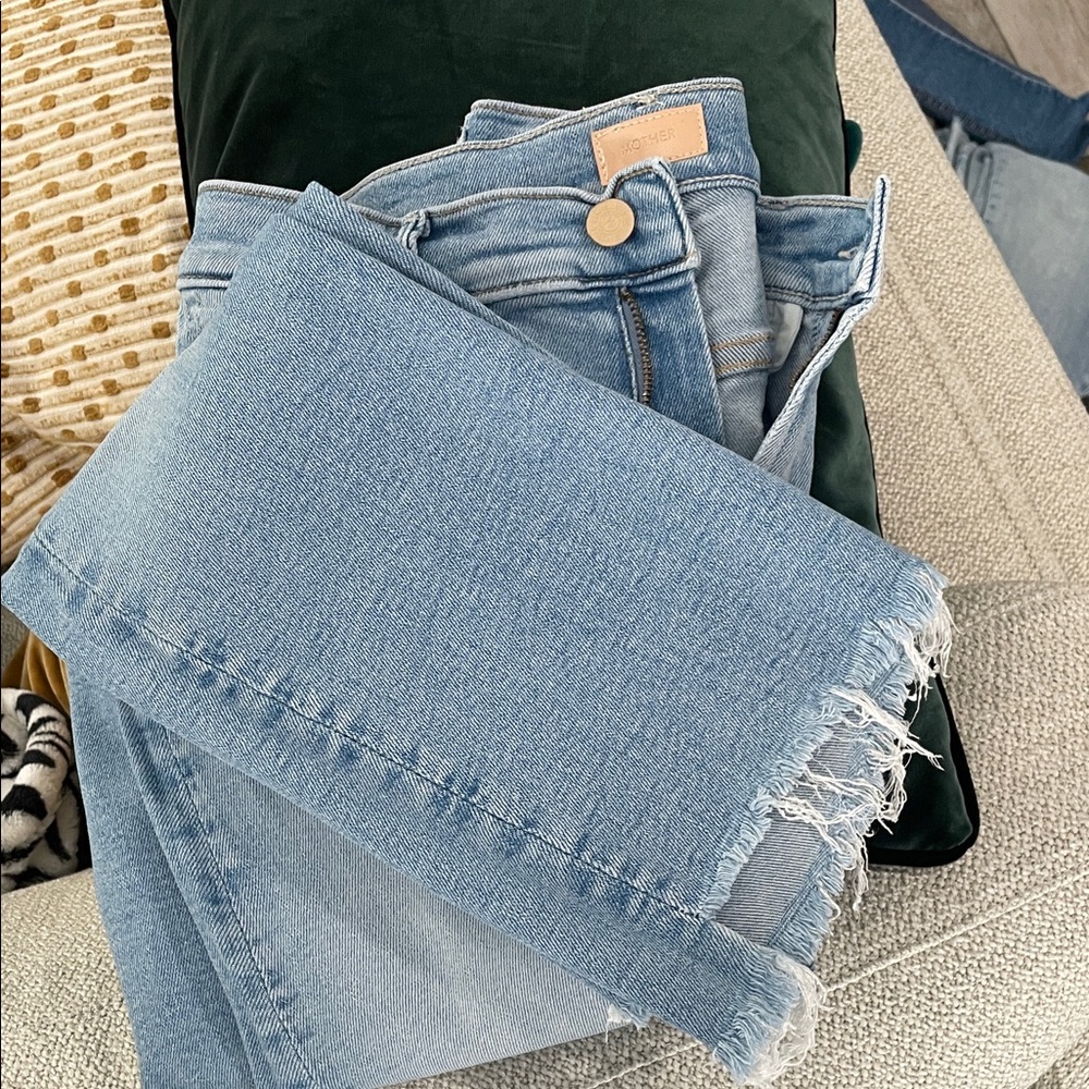MOTHER Light Blue Cropped Jeans with Frayed Hem